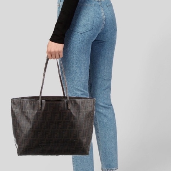 FENDI Zucca Spalmati Large Roll Tote Bag - Picture 17 of 17